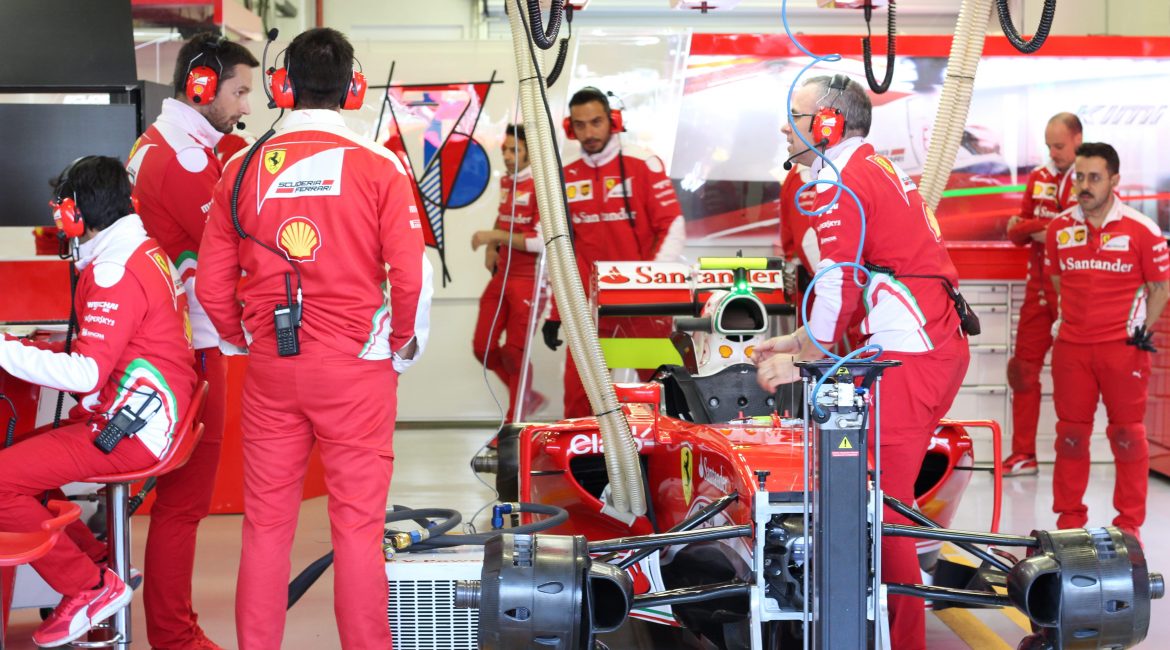 Formel-1-Raser –  Sebastian Vettel – Rücktritt als Grüner Heuchler